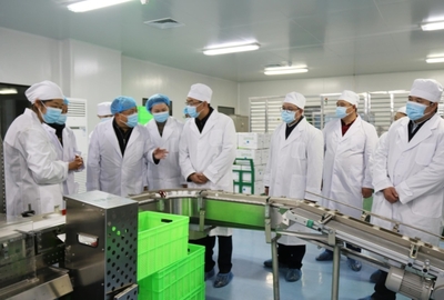 云南省副省長邱江調(diào)研疫苗監(jiān)管與產(chǎn)業(yè)發(fā)展 強調(diào)醫(yī)學(xué)研究與試驗發(fā)展重要性